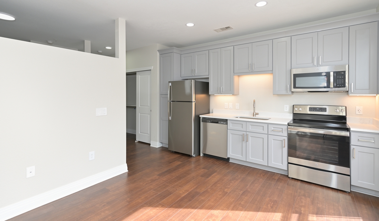 21 Fitzsimons - Aurora, CO - Kitchen/