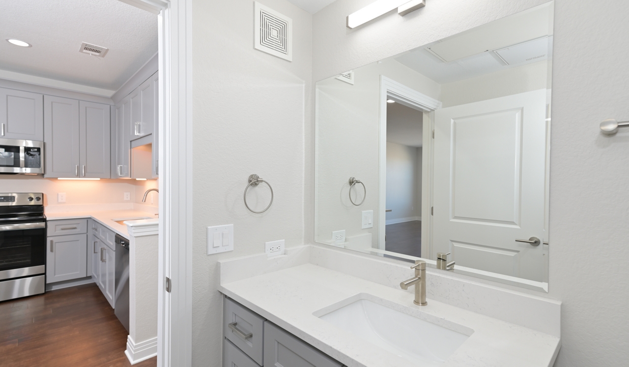 21 Fitzsimons - Aurora, CO - Bathroom/