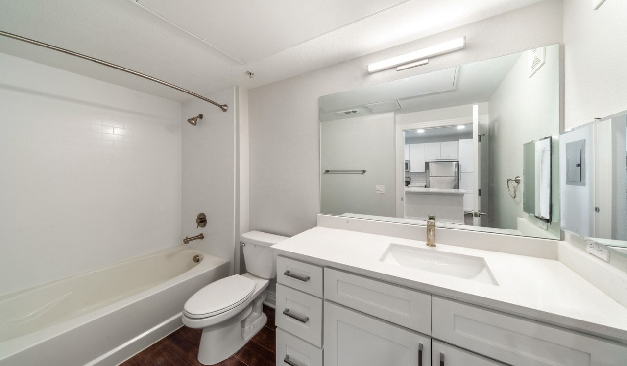 21 Fitzsimons - Aurora, CO - Bathroom