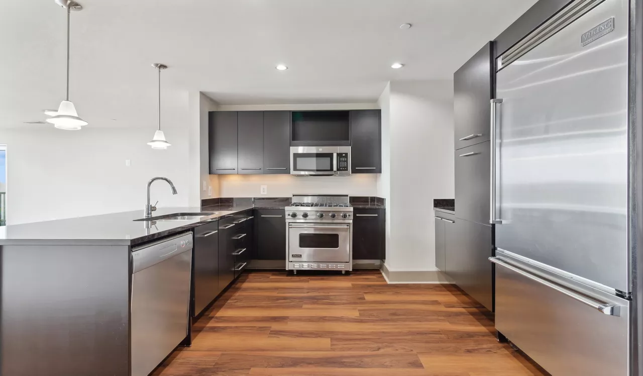 Mezzo Apartment Homes - Atlanta, GA - Kitchen