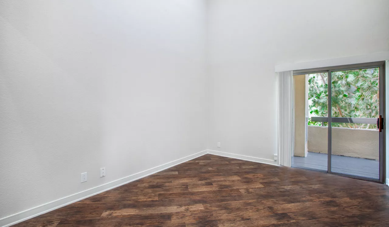 3400 Avenue of the Arts - Costa Mesa, CA - bedroom