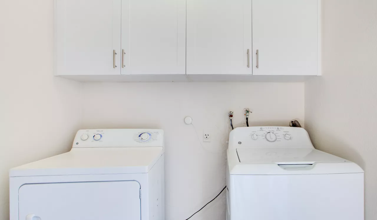 3400 Avenue of the Arts - Costa Mesa, CA - laundry