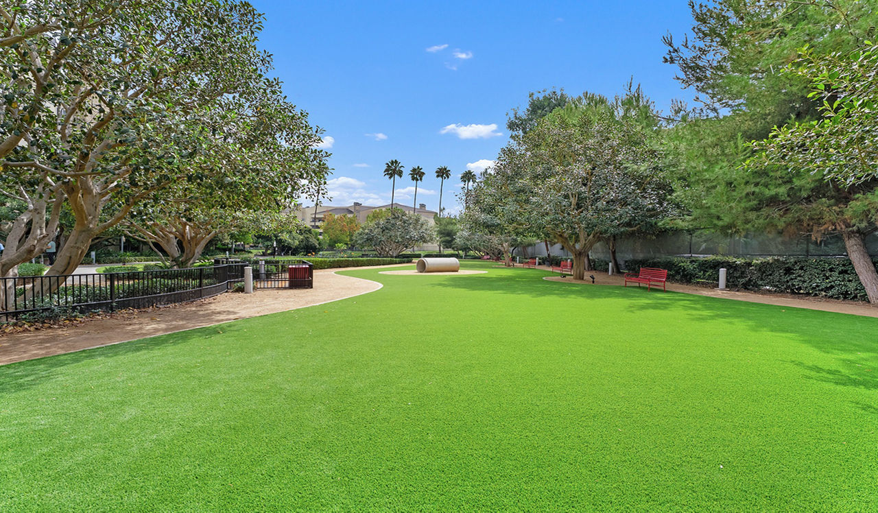 3400 Avenue of the Arts - Costa Mesa, CA - Dog park