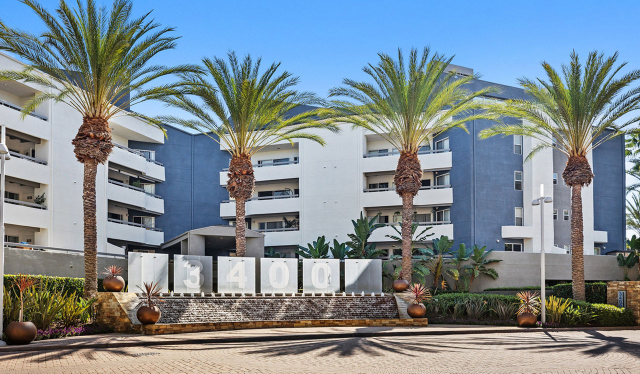 3400 Avenue of the Arts - Costa Mesa, CA - Exterior