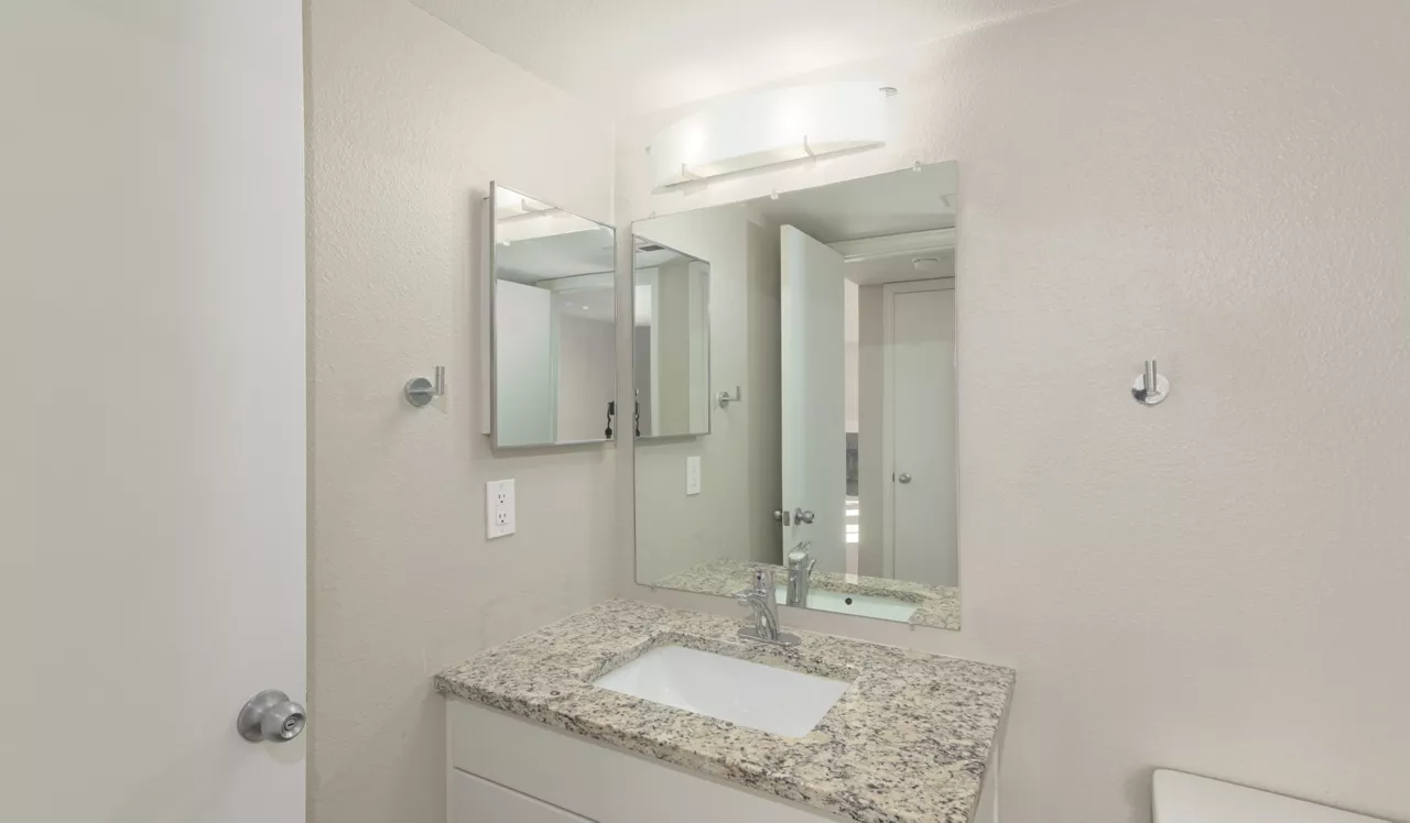 Arcadia - Centennial, CO - Bathroom