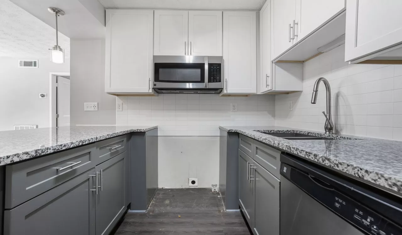 Arden Vue - Decatur, GA - Kitchen
