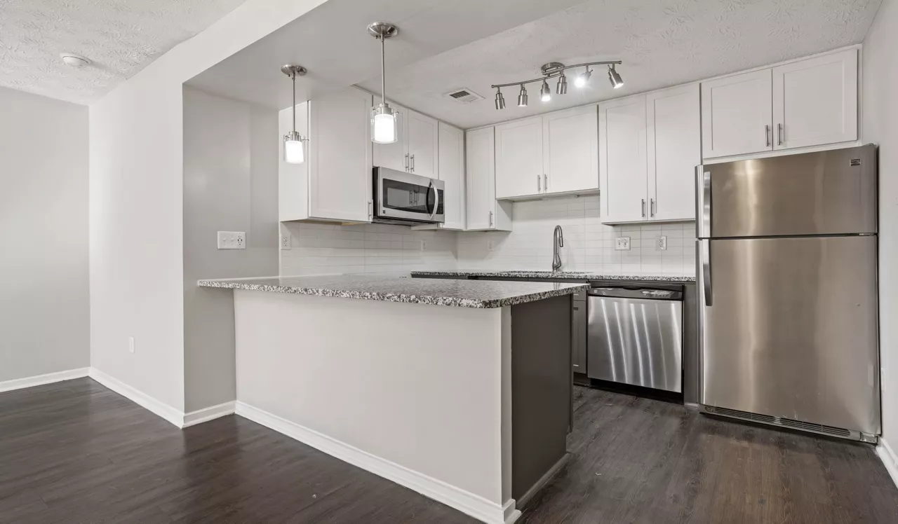 Arden Vue - Decatur, GA - Kitchen