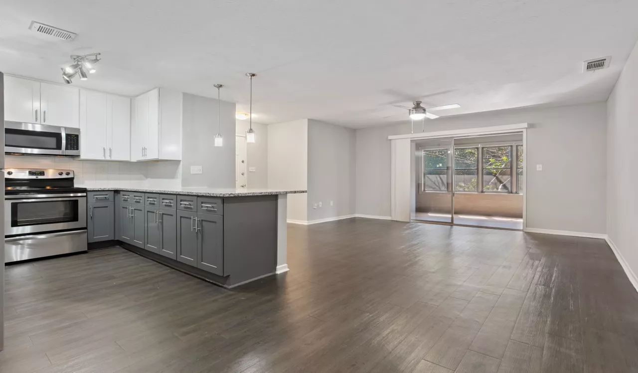 Arden Vue - Decatur, GA - Kitchen