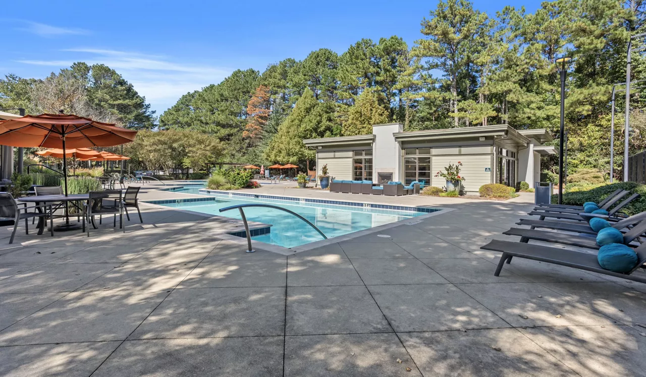 Arden Vue in Atlanta, GA - Pool