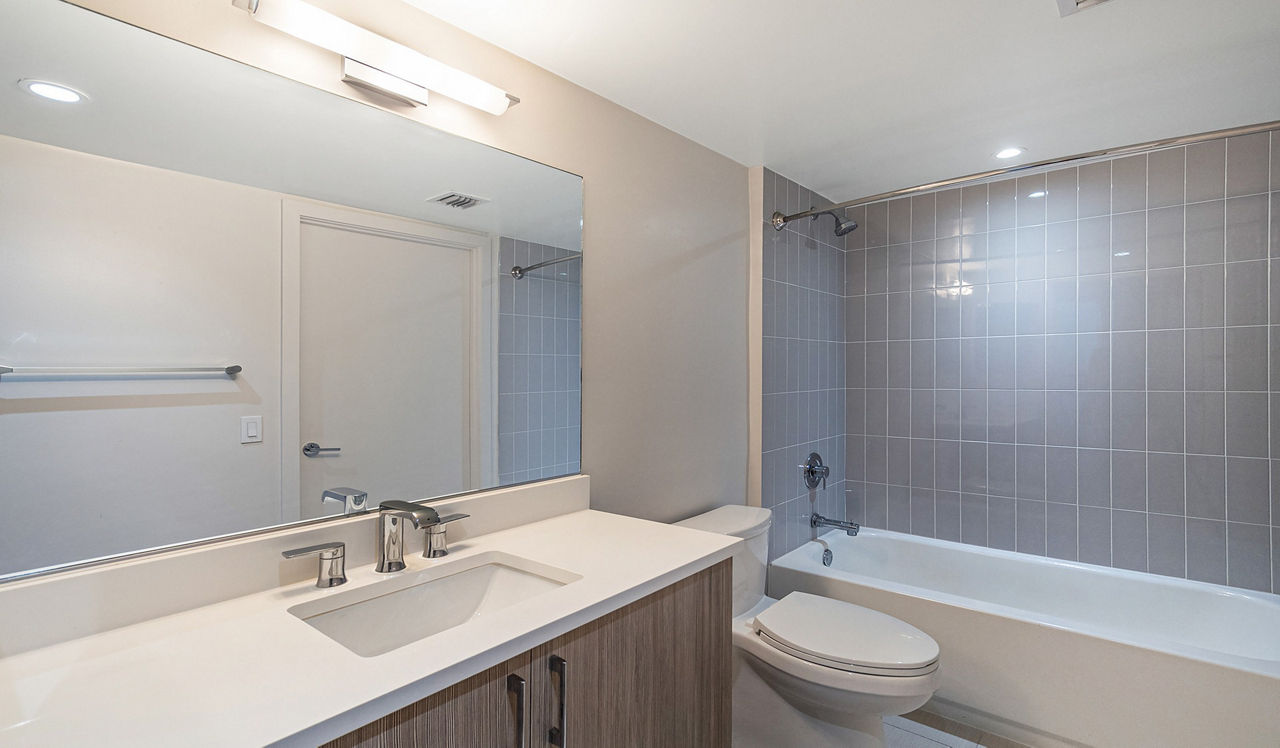 Bay Parc - Miami, FL - Bathroom