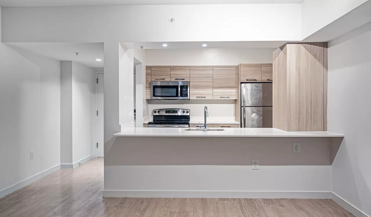 Bay Parc - Miami, FL - Kitchen