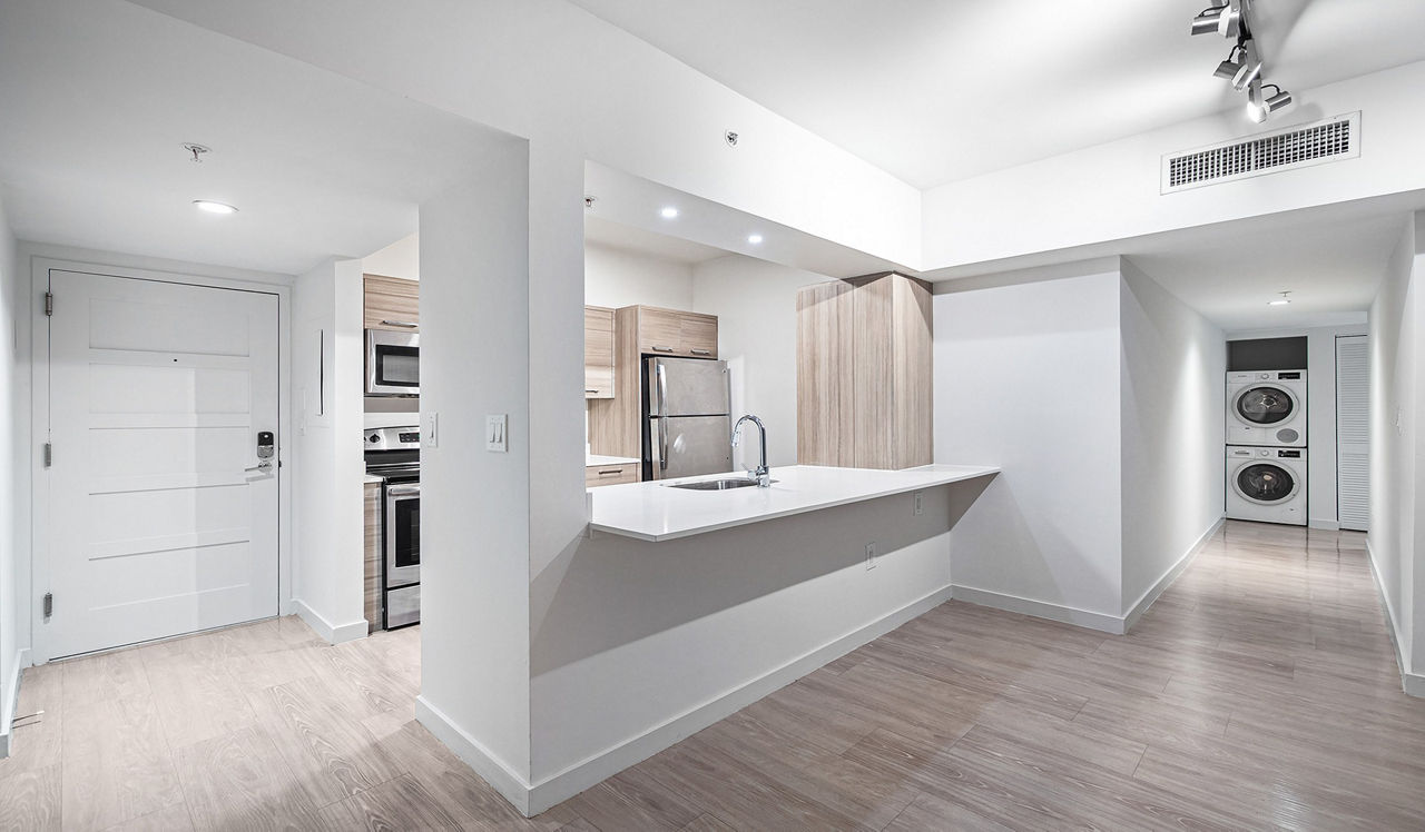 Bay Parc - Miami, FL - Kitchen