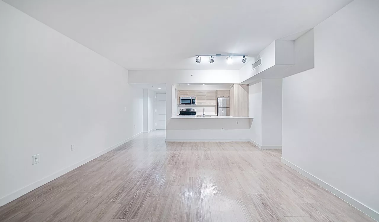 Bay Parc - Miami, FL - Kitchen