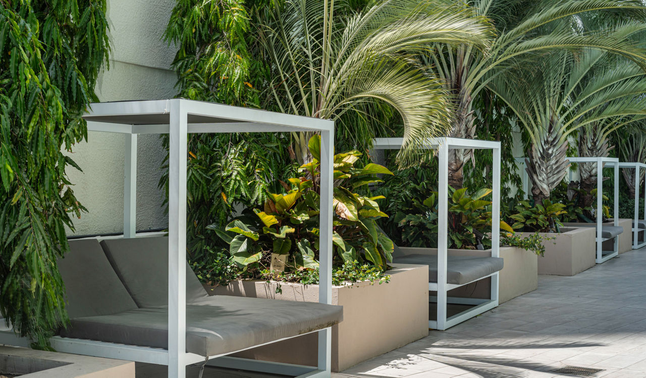Bay Parc - Miami, FL - Outdoor furniture 