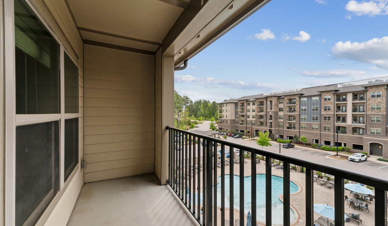 Brizo - Durham, NC - Balcony