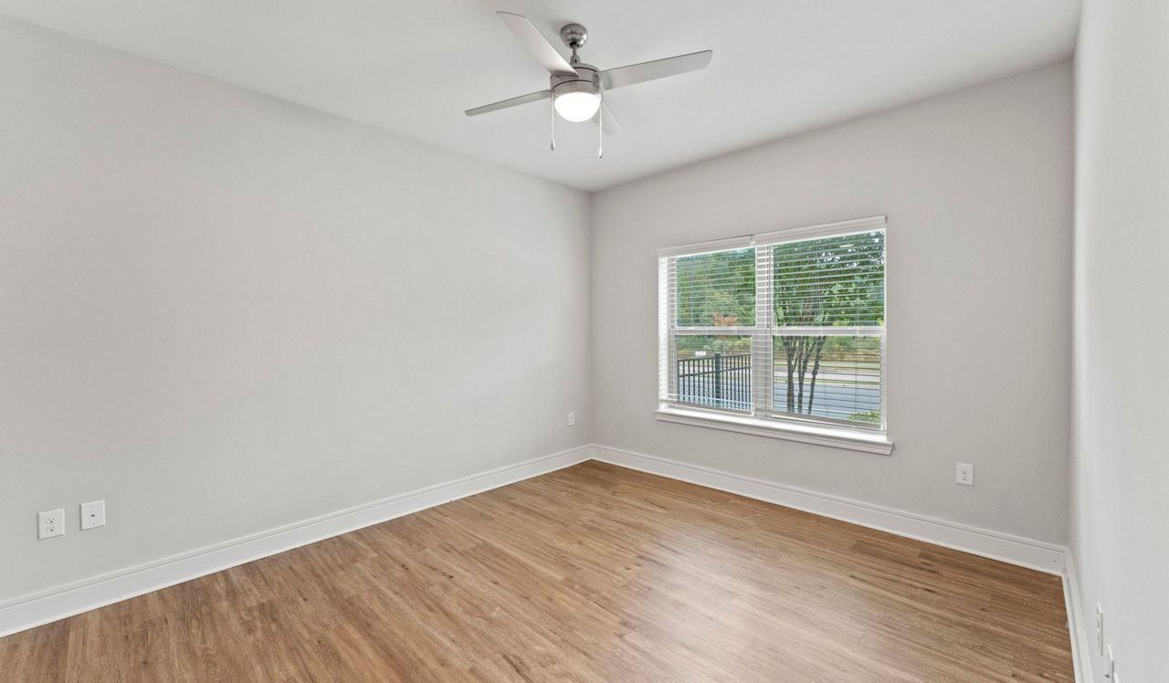 Brizo - Durham, NC - Bedroom