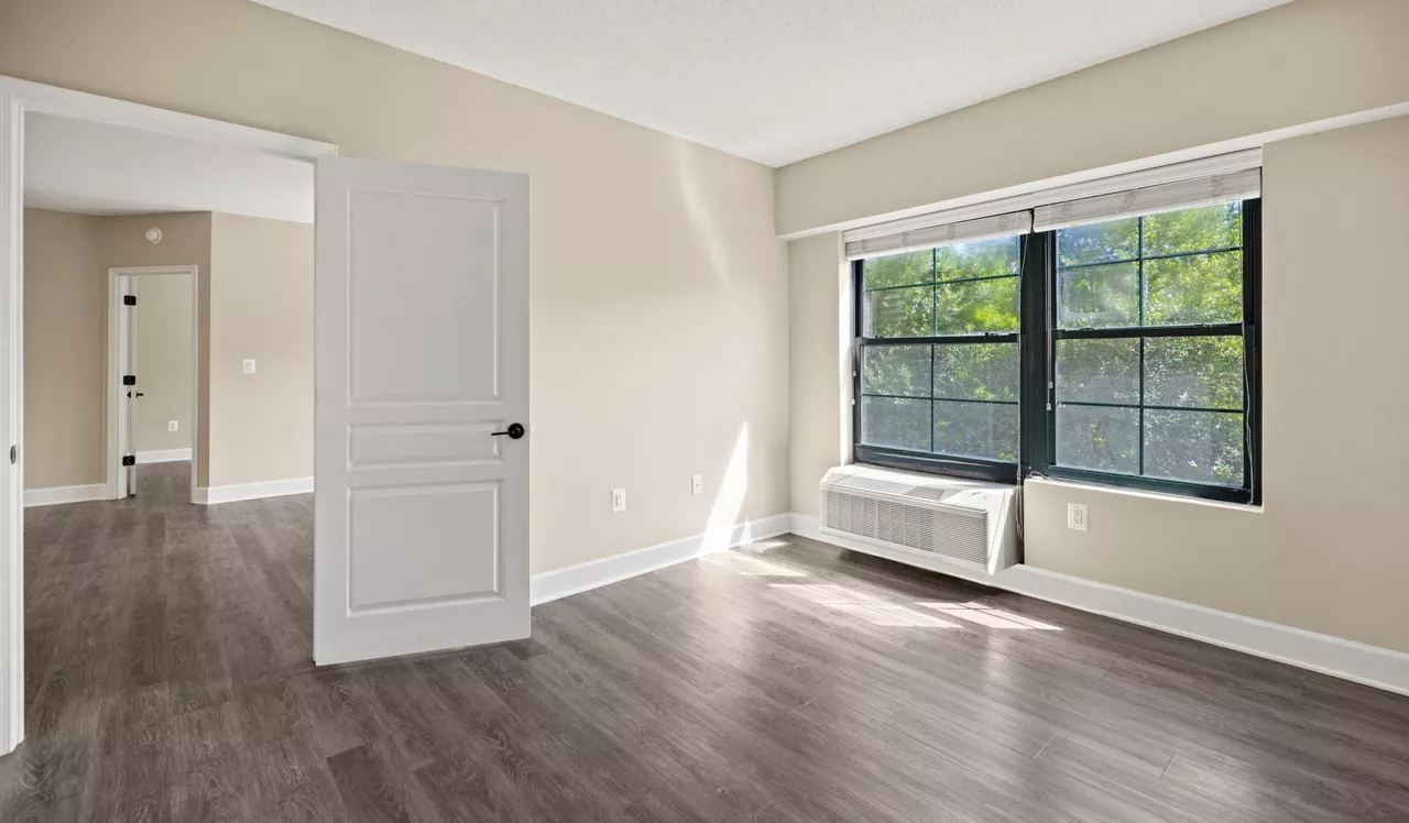Capital Crescent Trail Residences - Bethesda, MD - Bedroom