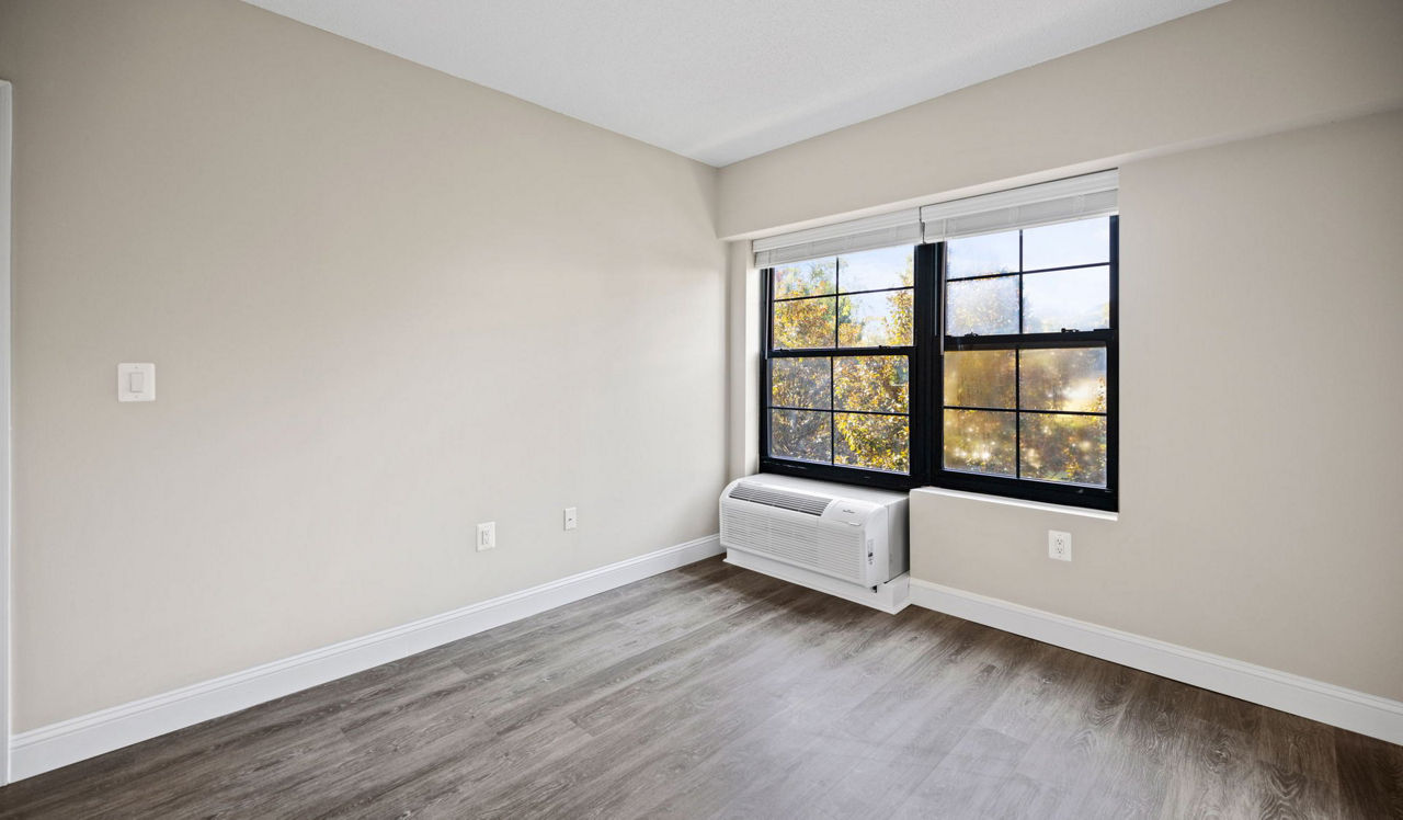 Capital Crescent Trail Residences - Bethesda, MD - Bedroom