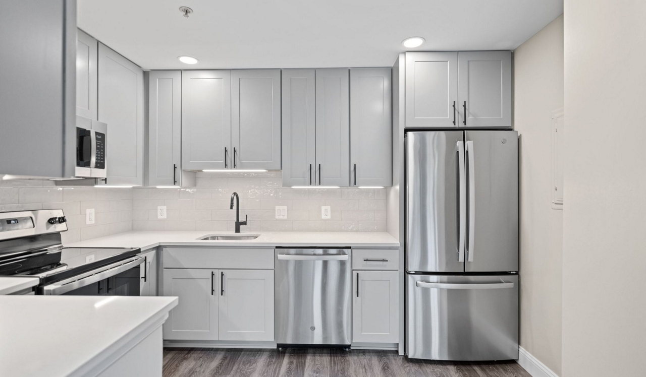 Capital Crescent Trail Residences - Bethesda, MD - Kitchen/