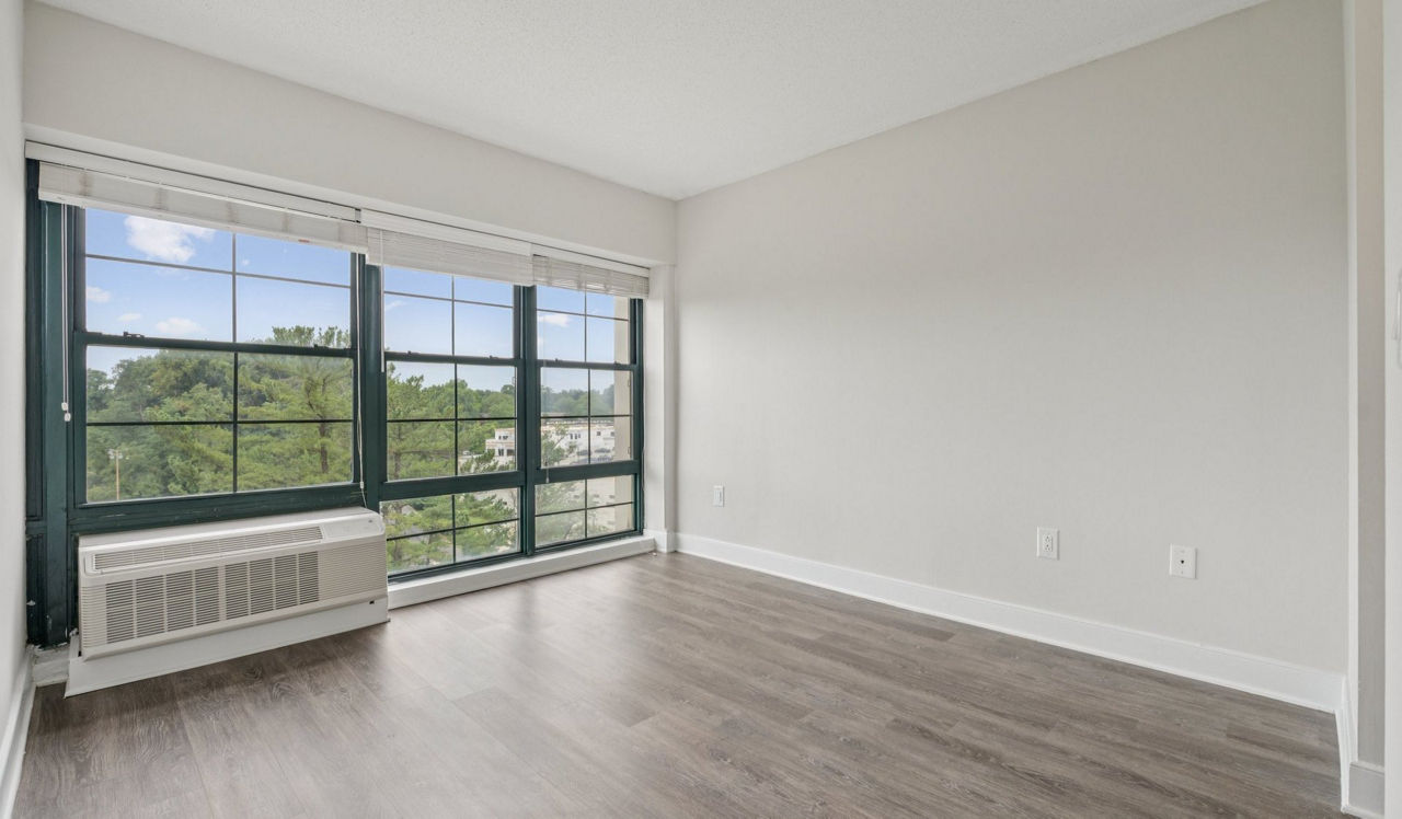Capital Crescent Trail Residences - Bethesda, MD - Bedroom