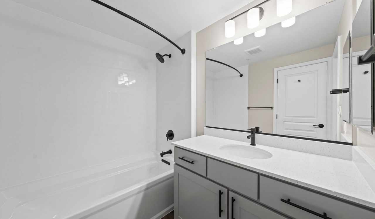 Capital Crescent Trail Residences - Bethesda, MD - Bathroom