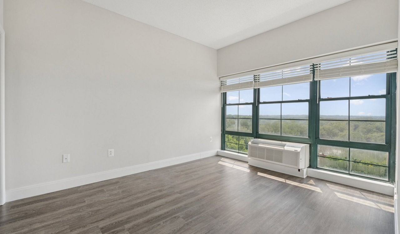 Capital Crescent Trail Residences - Bethesda, MD - bedroom