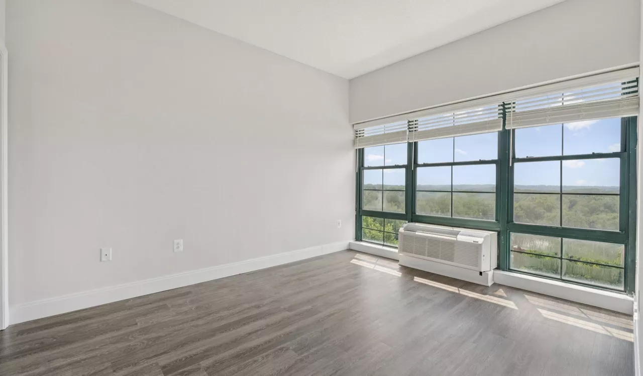 Capital Crescent Trail Residences - Bethesda, MD - bedroom