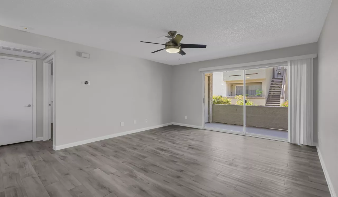 Capri - Las Vegas, NV - Living Room