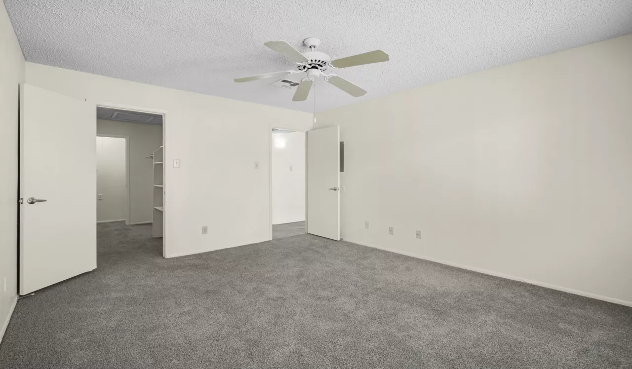 Capri - Las Vegas, NV - Bedroom