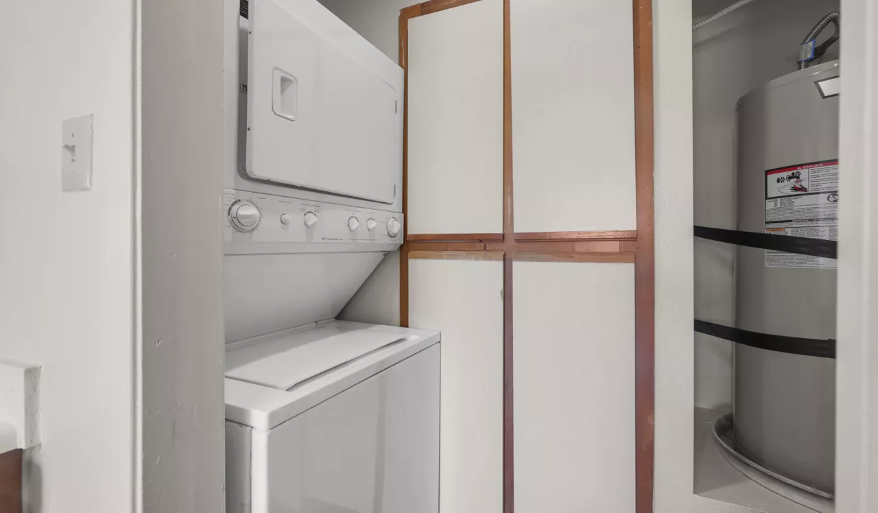 Capri - Las Vegas, NV - In-unit Washer and Dryer