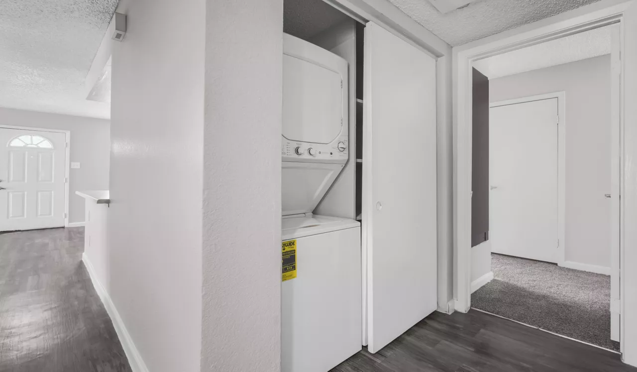 Capri - Las Vegas, NV - In-unit Washer and Dryer 