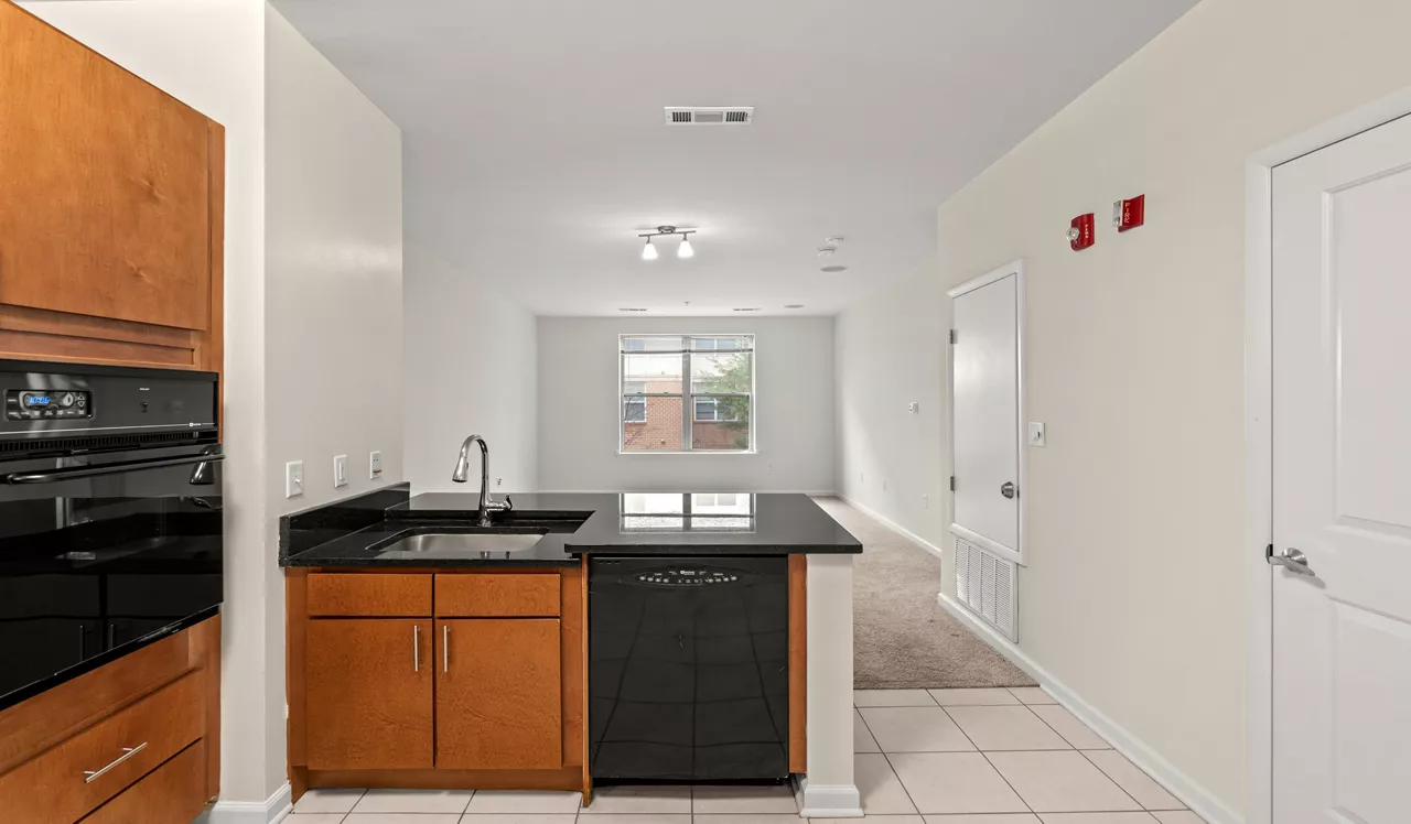 The Chase at Overlook Ridge - Revere, MA – Kitchen