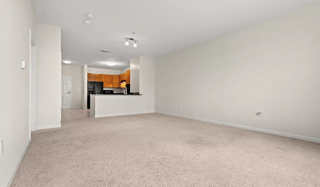 The Chase at Overlook Ridge - Revere, MA – Living Room