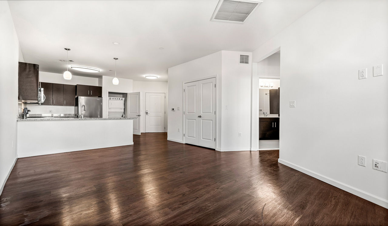 The Chase at Overlook Ridge - Revere, MA – Living Room