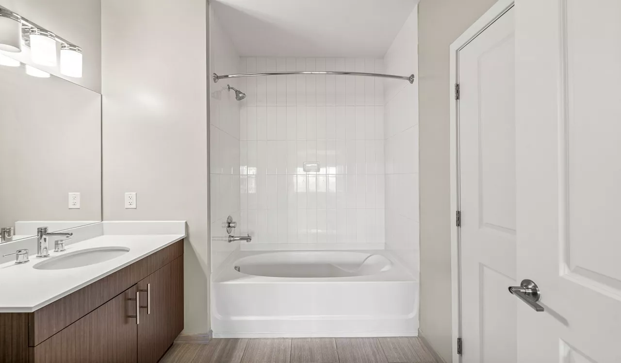 The Chase at Overlook Ridge - Revere, MA – Bathroom