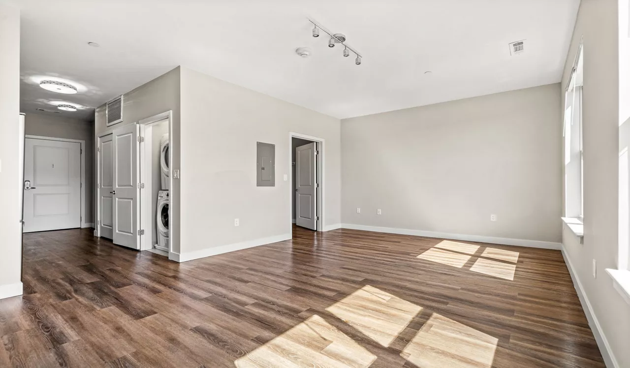 The Chase at Overlook Ridge - Revere, MA – Living Area