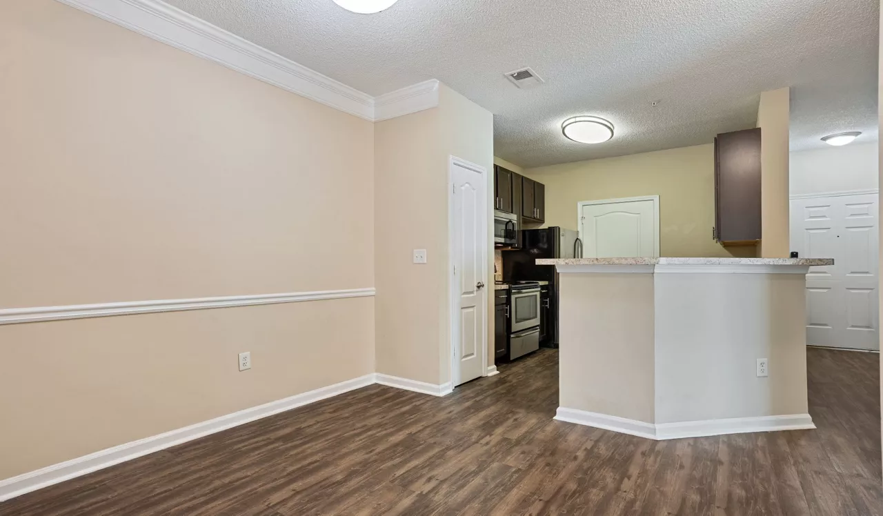 Chattahoochee Ridge - Atlanta, GA - Living Room