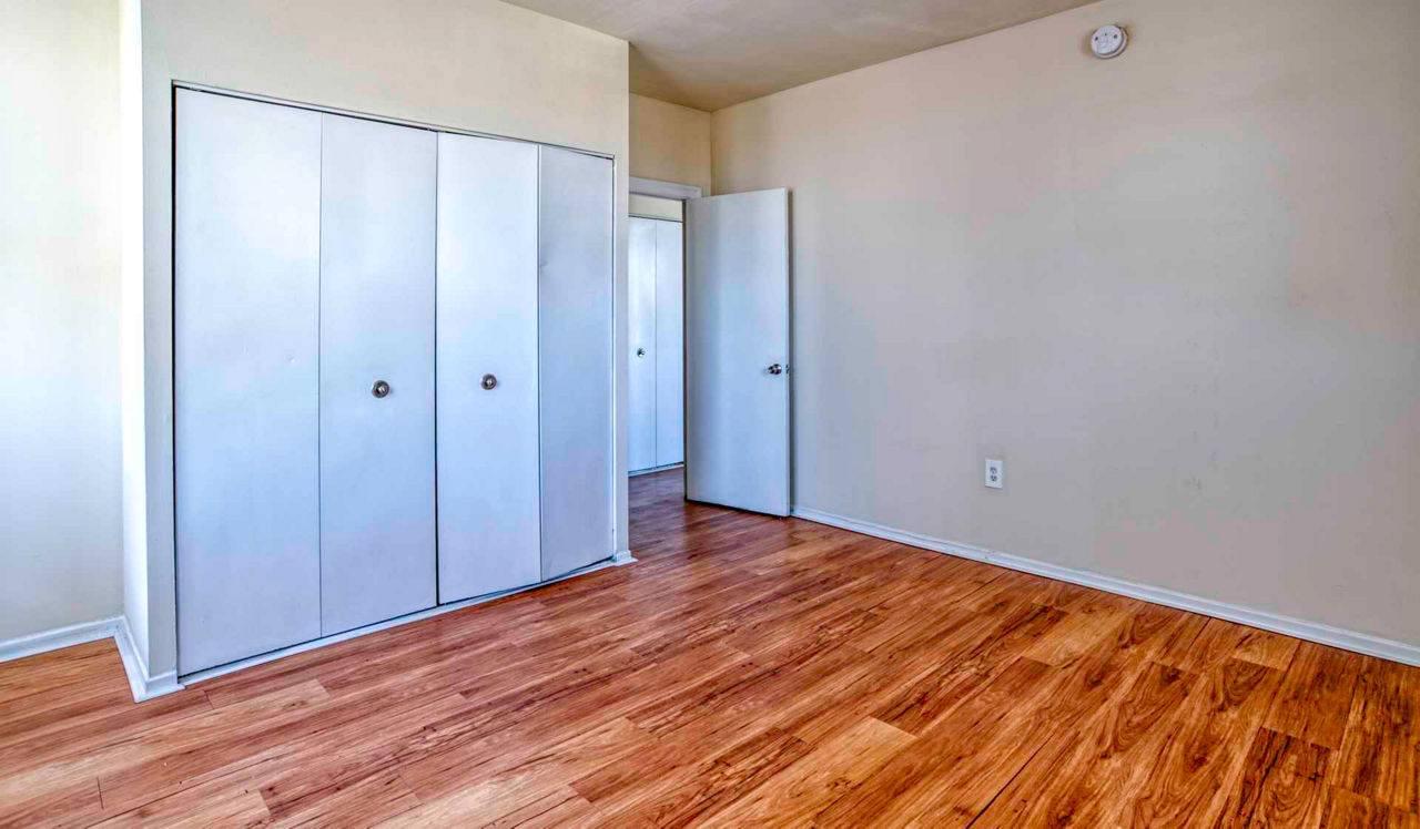 Chestnut Hall - Philadelphia, PA - Bedroom