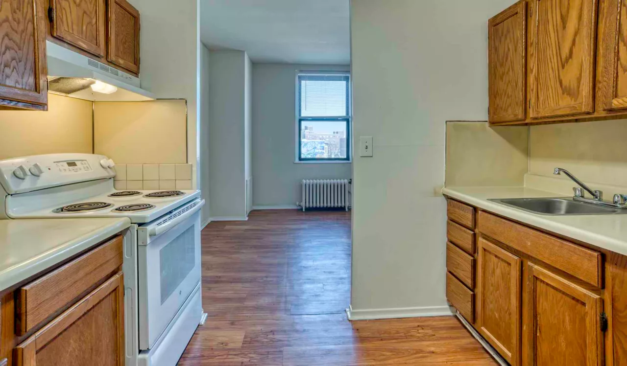Chestnut Hall Apartments in Philadelphia, PA - Kitchen