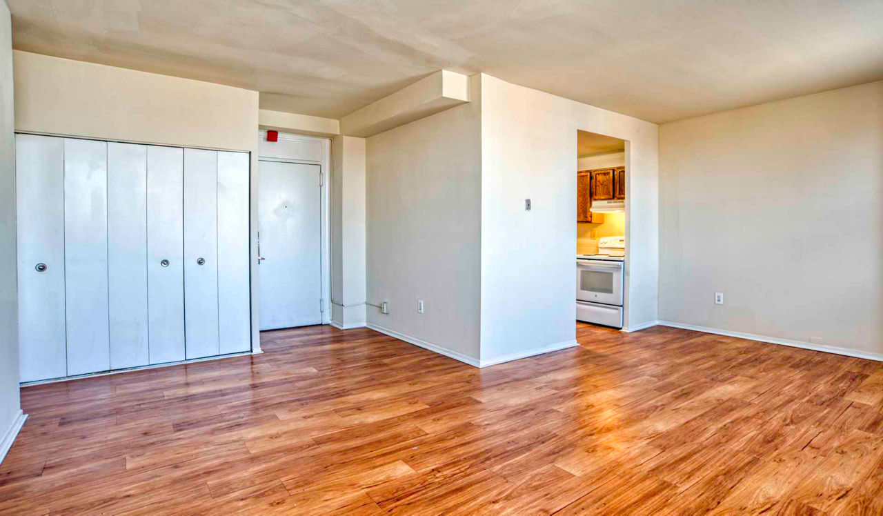 Chestnut Hall - Philadelphia, PA - Living Room