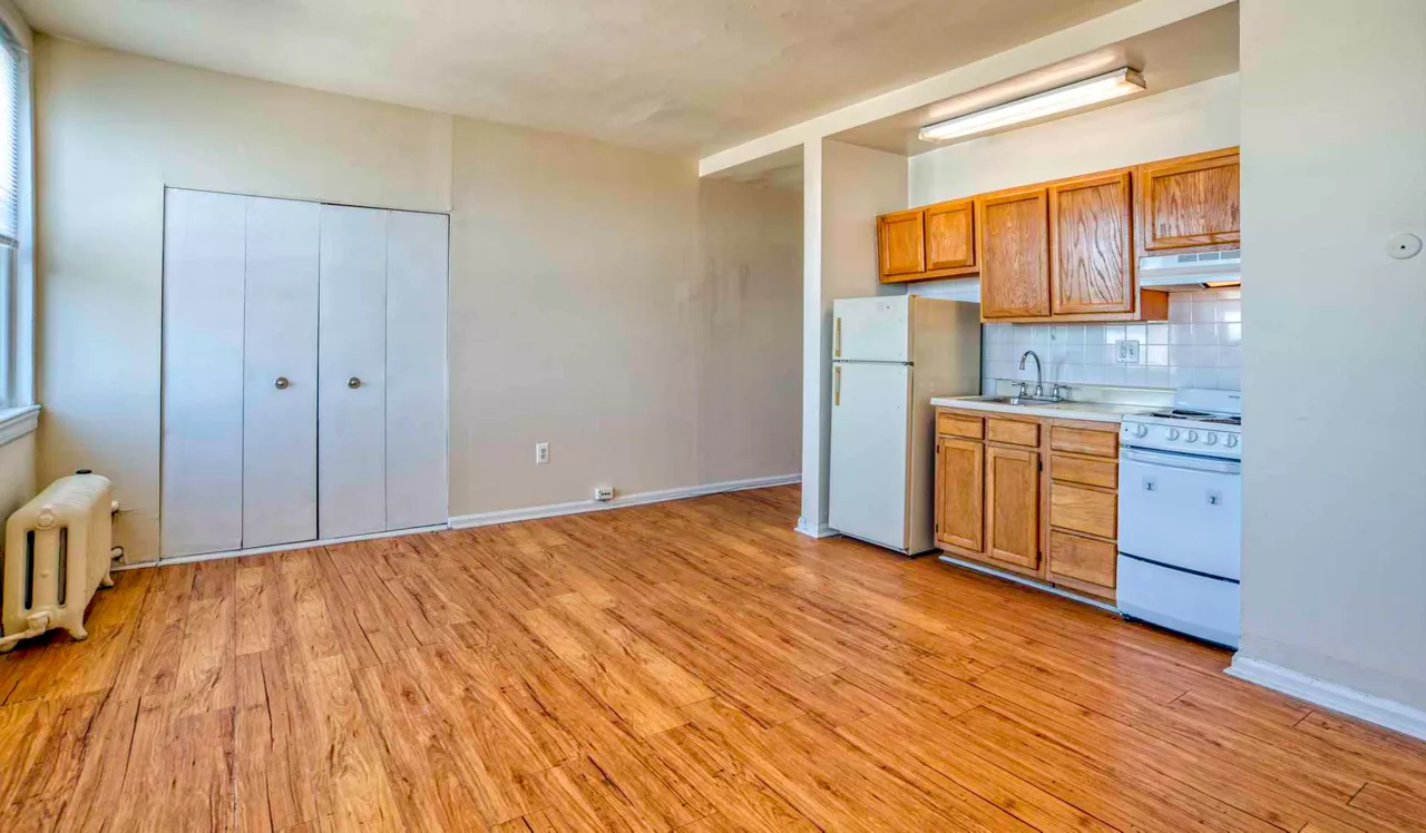 Chestnut Hall Apartments in Philadelphia - Kitchen