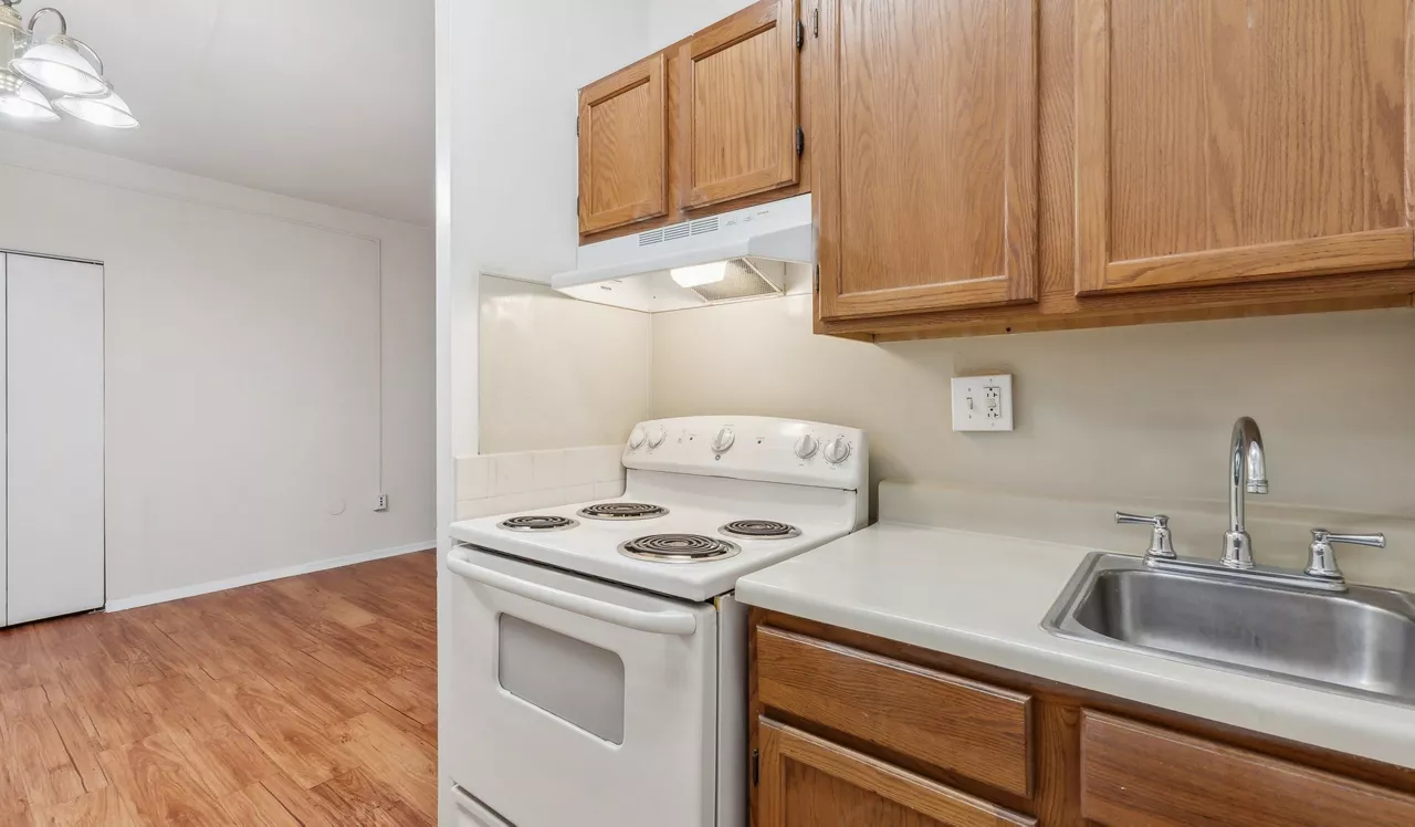 Chestnut Hall - Philadelphia, PA - Kitchen
