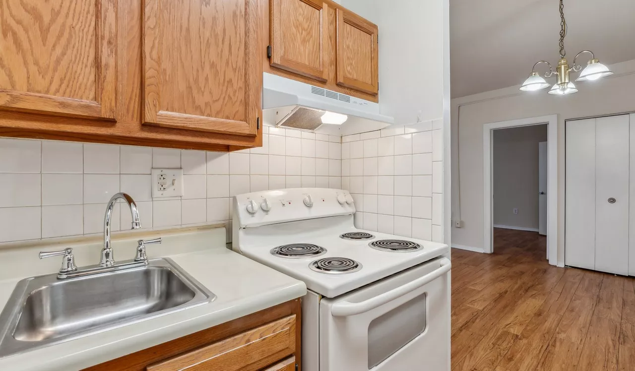 Chestnut Hall - Philadelphia, PA - Kitchen 