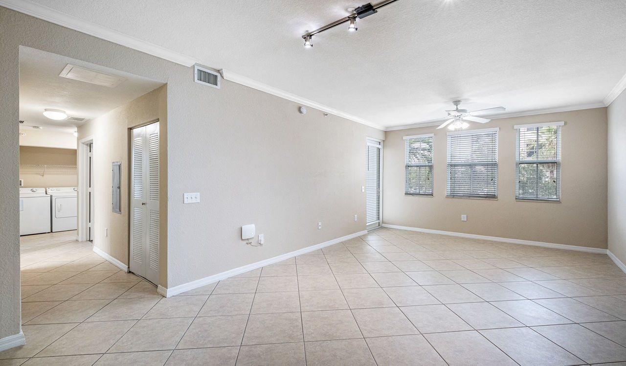 City Center on 7th - Pembroke Pines, FL - living room