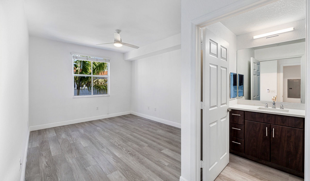 City Center on 7th - Pembroke Pines, FL - Interior - Bedroom