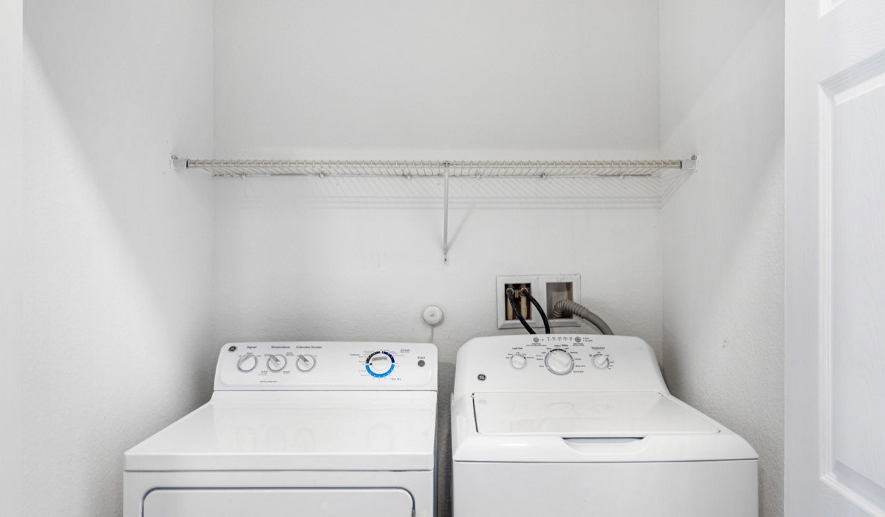 City Center on 7th - Pembroke Pines, FL - Interior - Laundry Room