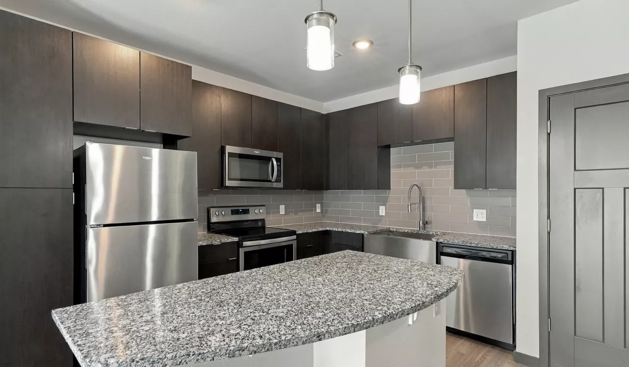 Covell on the Promenade - Westminster, CO - Kitchen