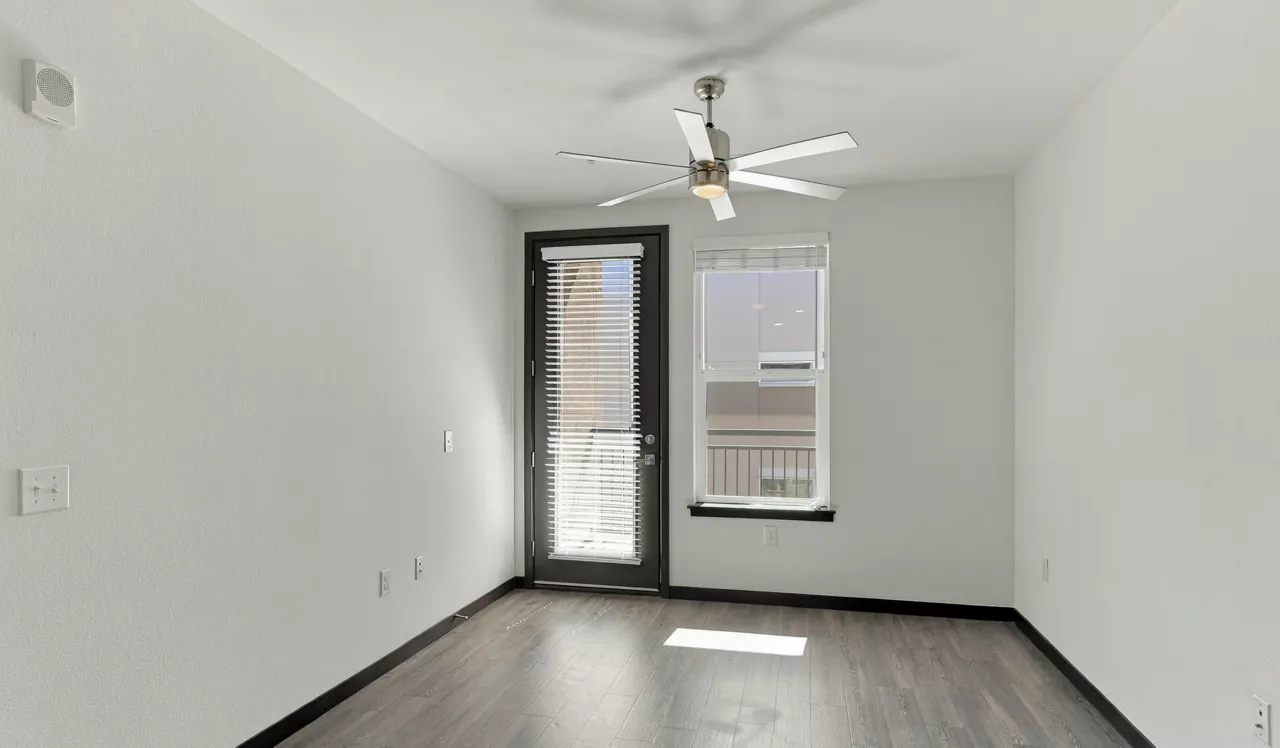 Covell on the Promenade - Westminster, CO - Living Room