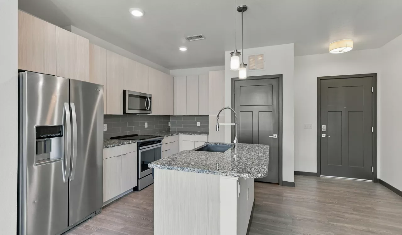 Covell on the Promenade - Westminster, CO - Kitchen