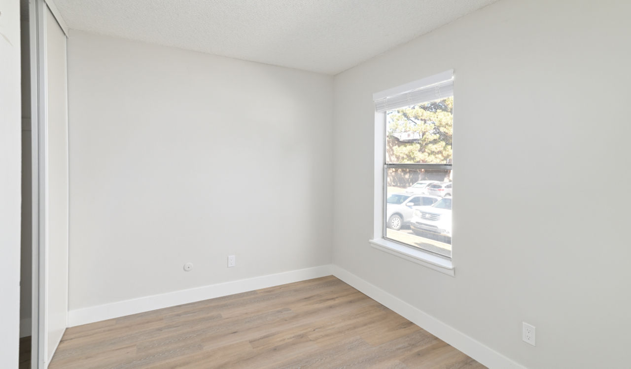 Creekside - Denver, CO - Bedroom